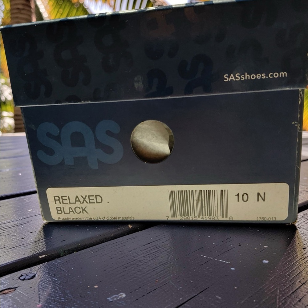 SAS Relaxed Black Sandals - Picture 2 of 6